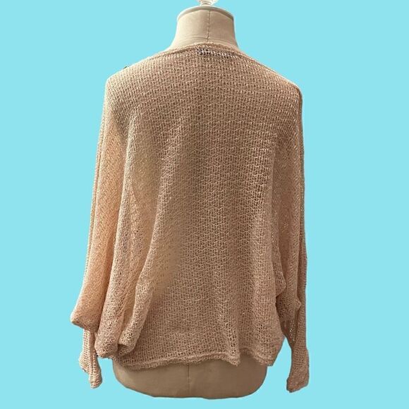 Mechant Gold Loosely Knit Bat Wing Sweater - Picture 5 of 6